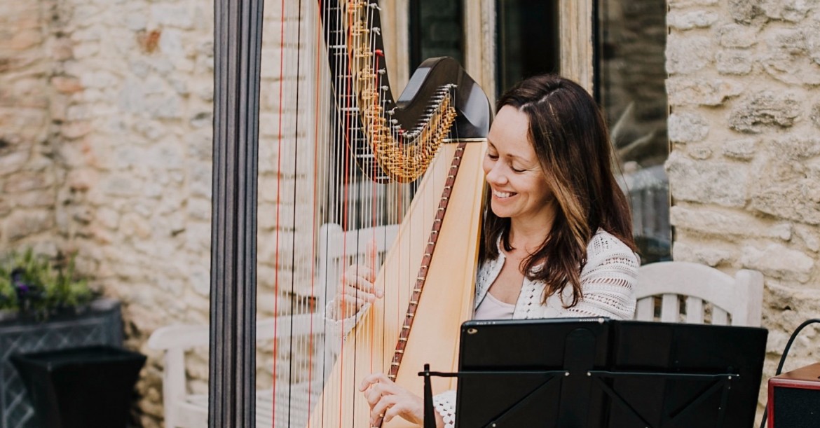 Amanda The Harpist Amanda The Harpist