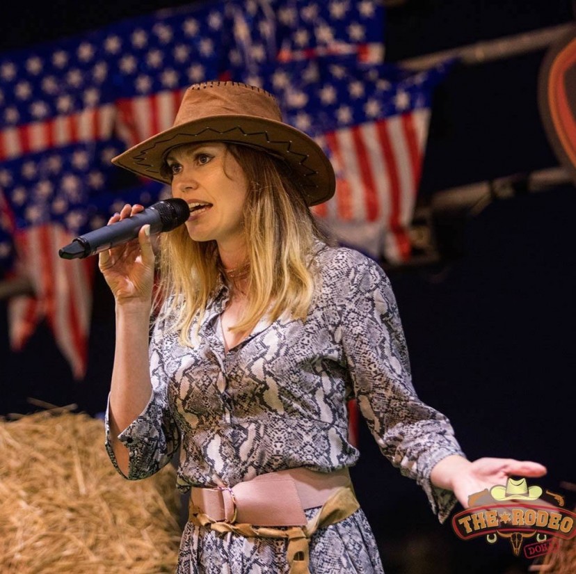 Debi Sings Country