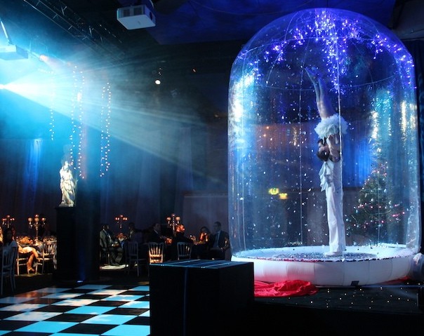 The Giant Snowglobe Gallery