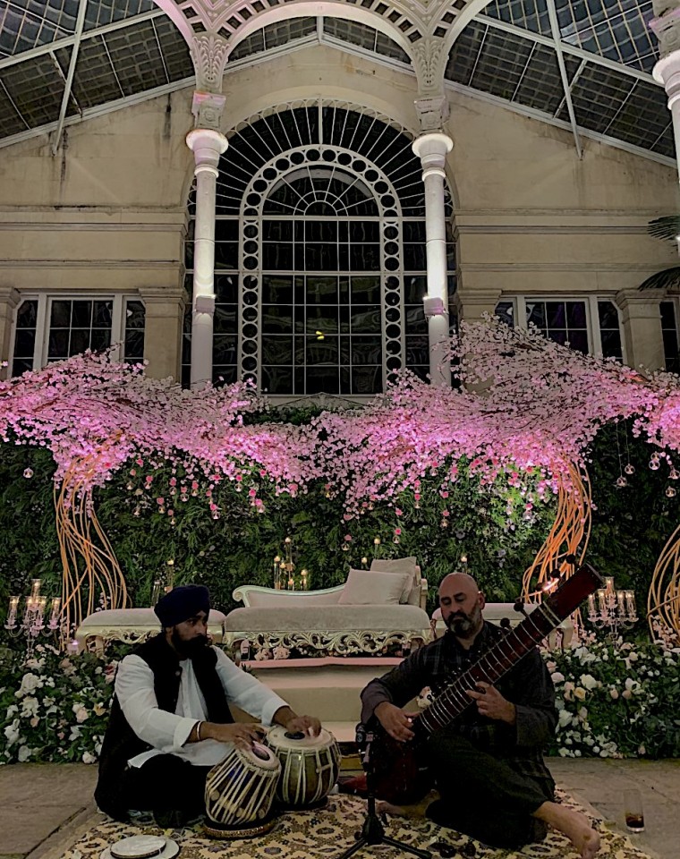 Sitar and Tabla Duo Indian and Bollywood Musicians For Hire in