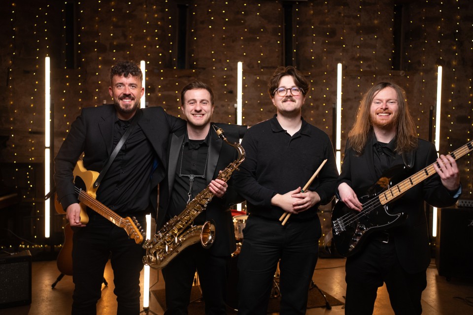 Roxy Jukebox - High-Energy 3-Piece Wedding & Party Band