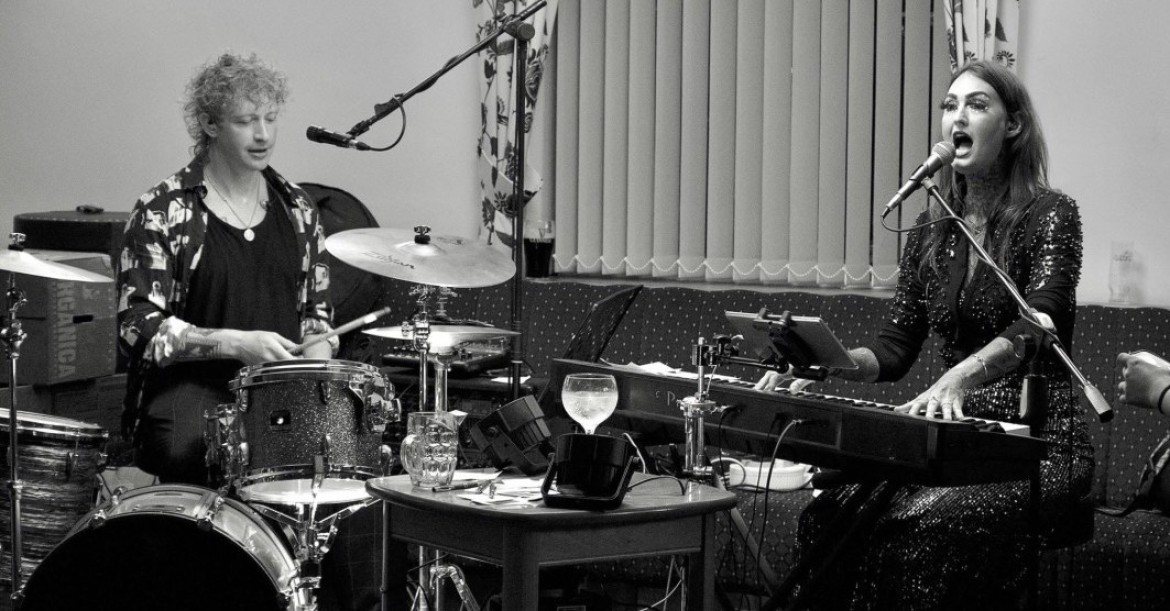 Britt & The Backbeat - Show-Stopping Pop & Rock Duo